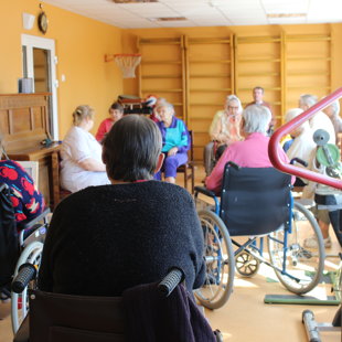 Ārstnieciskās vingrošanas nodarbības. Foto: Elena Boté